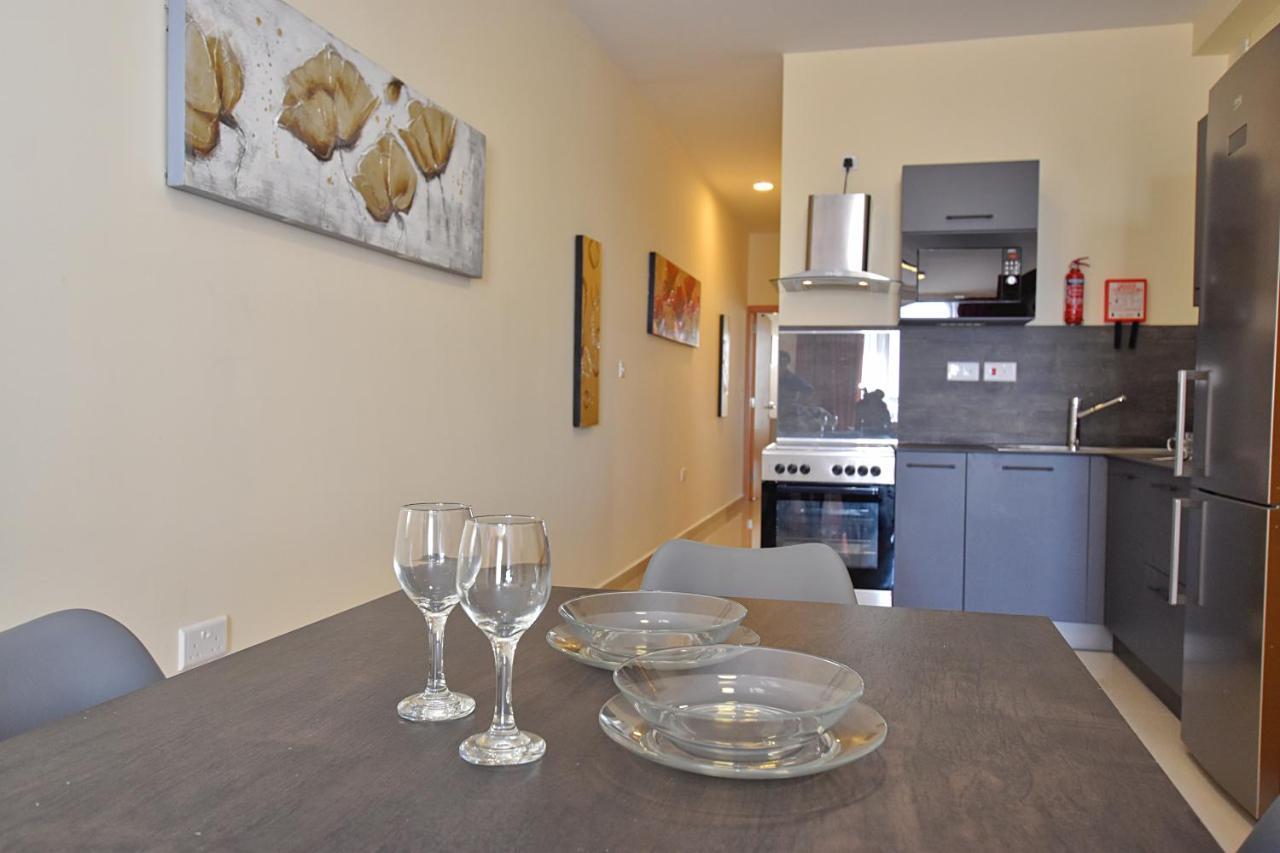 דירות Gzira 101 Moroni By Cast Renting מראה חיצוני תמונה